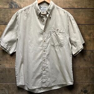 Columbia Mens Tan Short Sleeve Button Down Shirt Size M Textured Cotton Blend